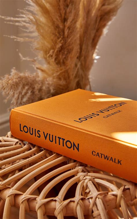 Louis vuitton decor book 